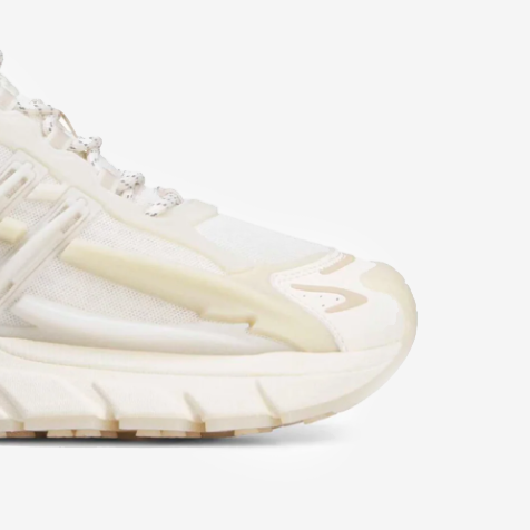 Virginia Adistar Jellyfish "Triple White"